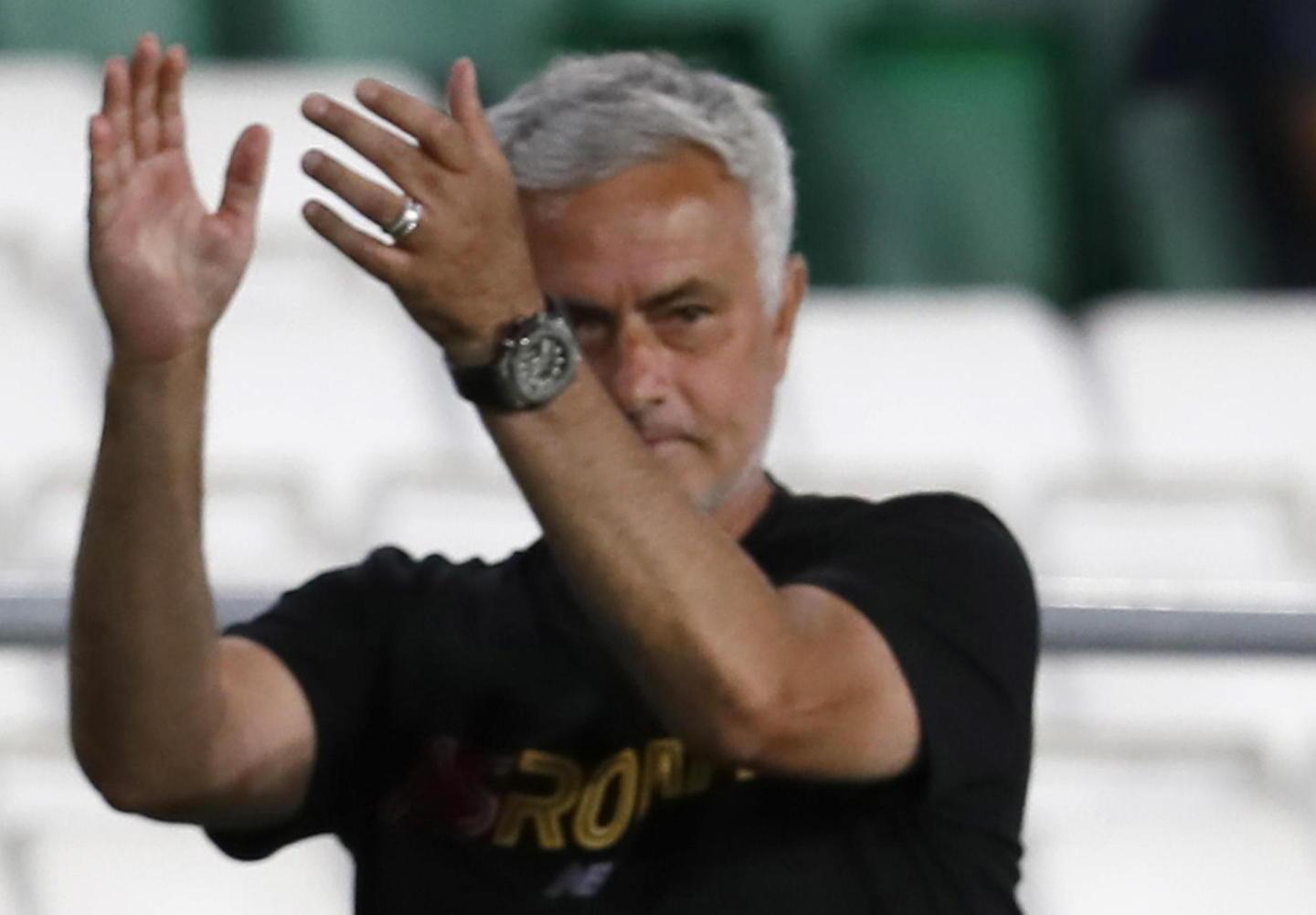 La Roma comincia con una vittoria in Turchia, in gol Pellegrini e Shomurodov