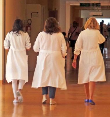 Asl e S. Anna assumono medici, infermieri, oss e amministrativi 