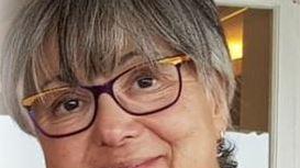 La comunità dice addio alla storica maestra, oggi l’ultimo saluto