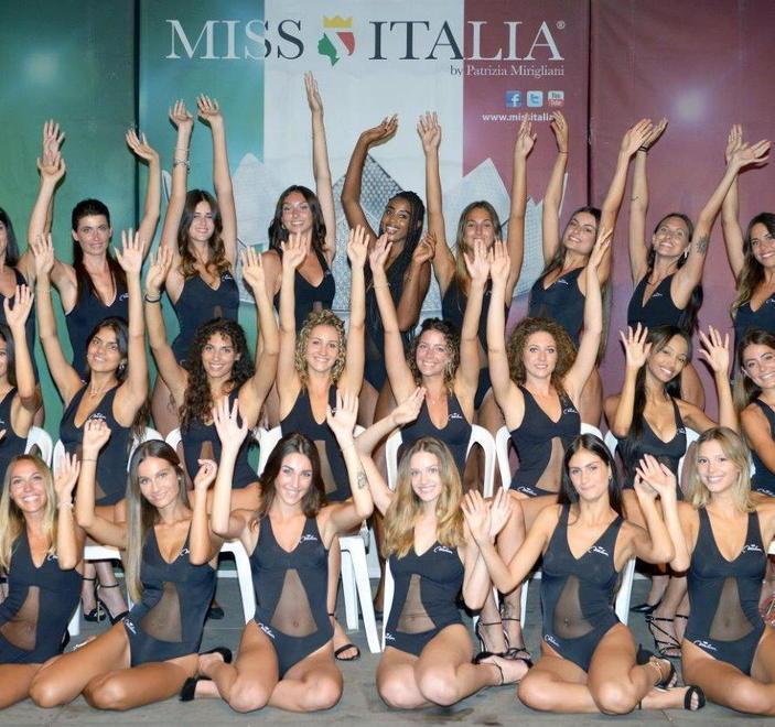 A Montepiano le aspiranti miss sfileranno anche in pigiama