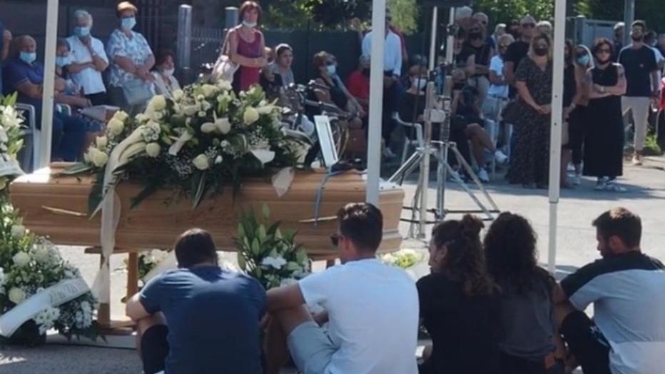 L’addio allo sfortunato Nico