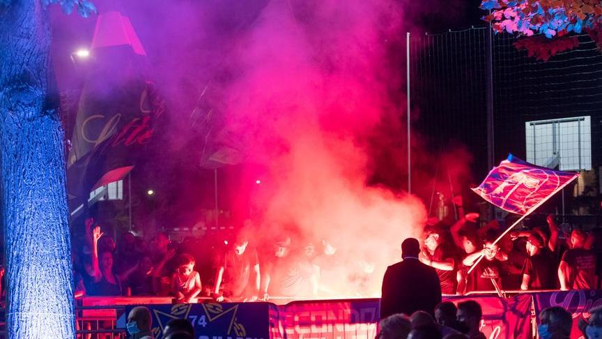 La Ovest carica la squadra prima della partenza per Pisa
