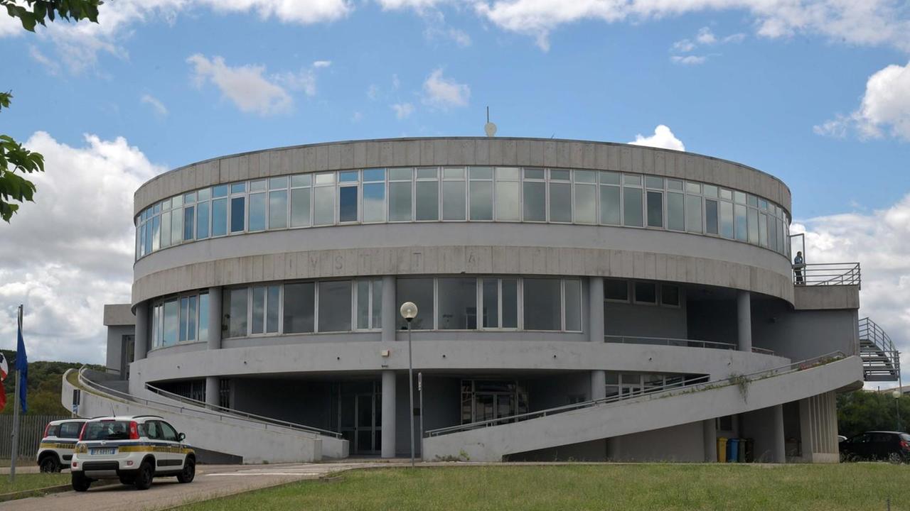 Il M5s: sì al ddl Evangelista il tribunale apra a Olbia