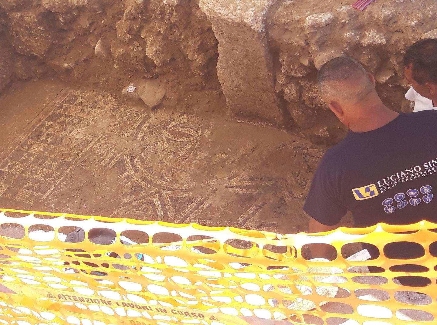 «Via Ponte Romano ancora bloccata» 