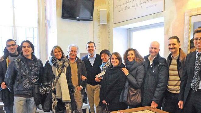 Riesplode il caso Bartoli In 139 dicono addio al Pd