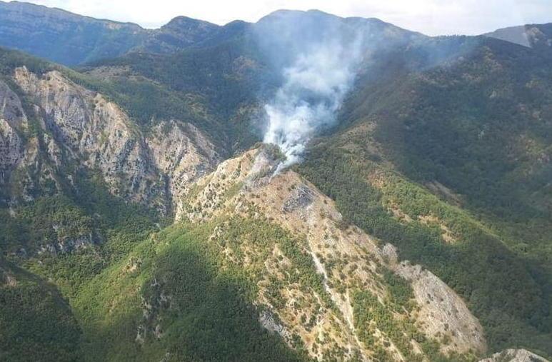 Tornano le fiamme in località Balzo Nero