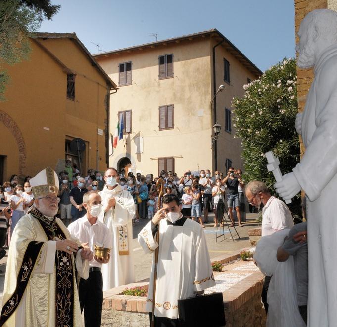 Celebrato il beato Tommaso Inaugurazione della statua
