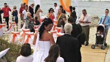 Nozze sulla spiaggia, adesso si potranno fare