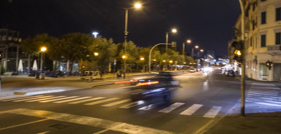 Il semaforo di viale Italia, all'incrocio con via dei Funaioli (foto Daniele Stefanini/Silvi)