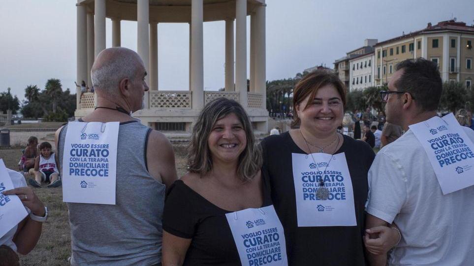 Covid, Grimaldi a Livorno: «Possiamo affidarci alle terapie domiciliari per evitare casi gravi»
