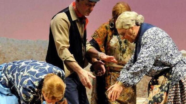 Fulvio Pacitto e Massimiliano Bardocci in una commedia in vernacolo livornese