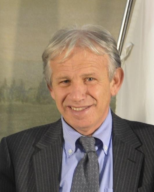 Accuse di inciucio con l’ex opposizione Il sindaco contrattacca