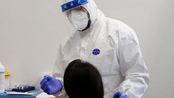 Covid, nuovi casi in calo ma resta alto l’allarme all’ospedale San Jacopo