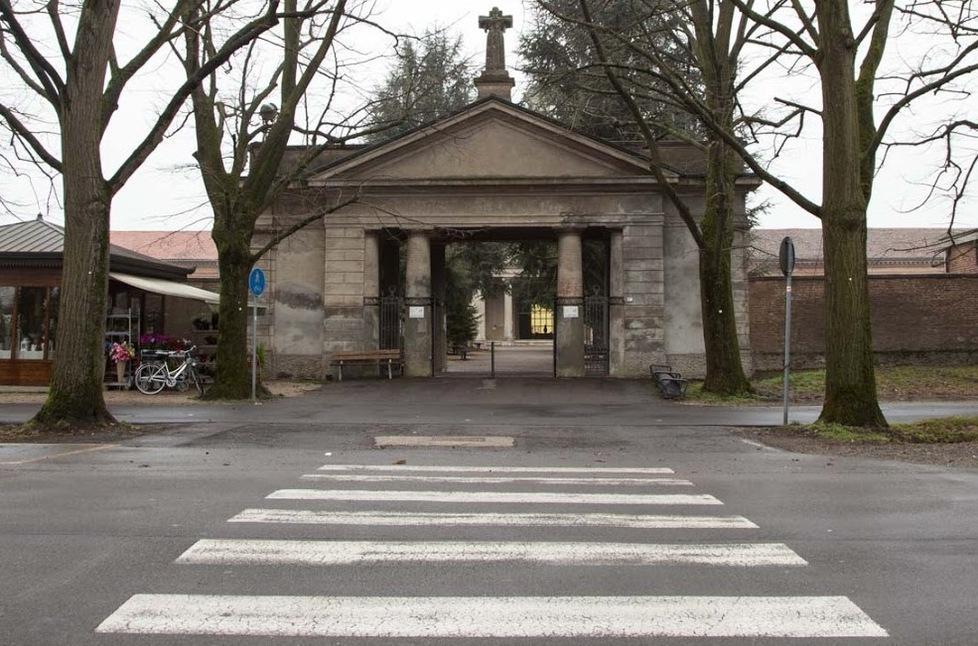 Malaguti: «Cimiteri gestiti con cura» 