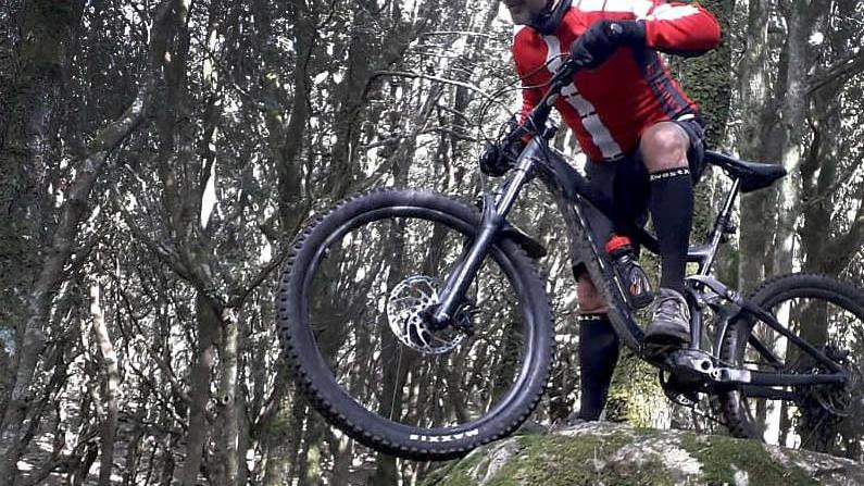 A perdifiato tra i boschi per il granfondo Tepilora