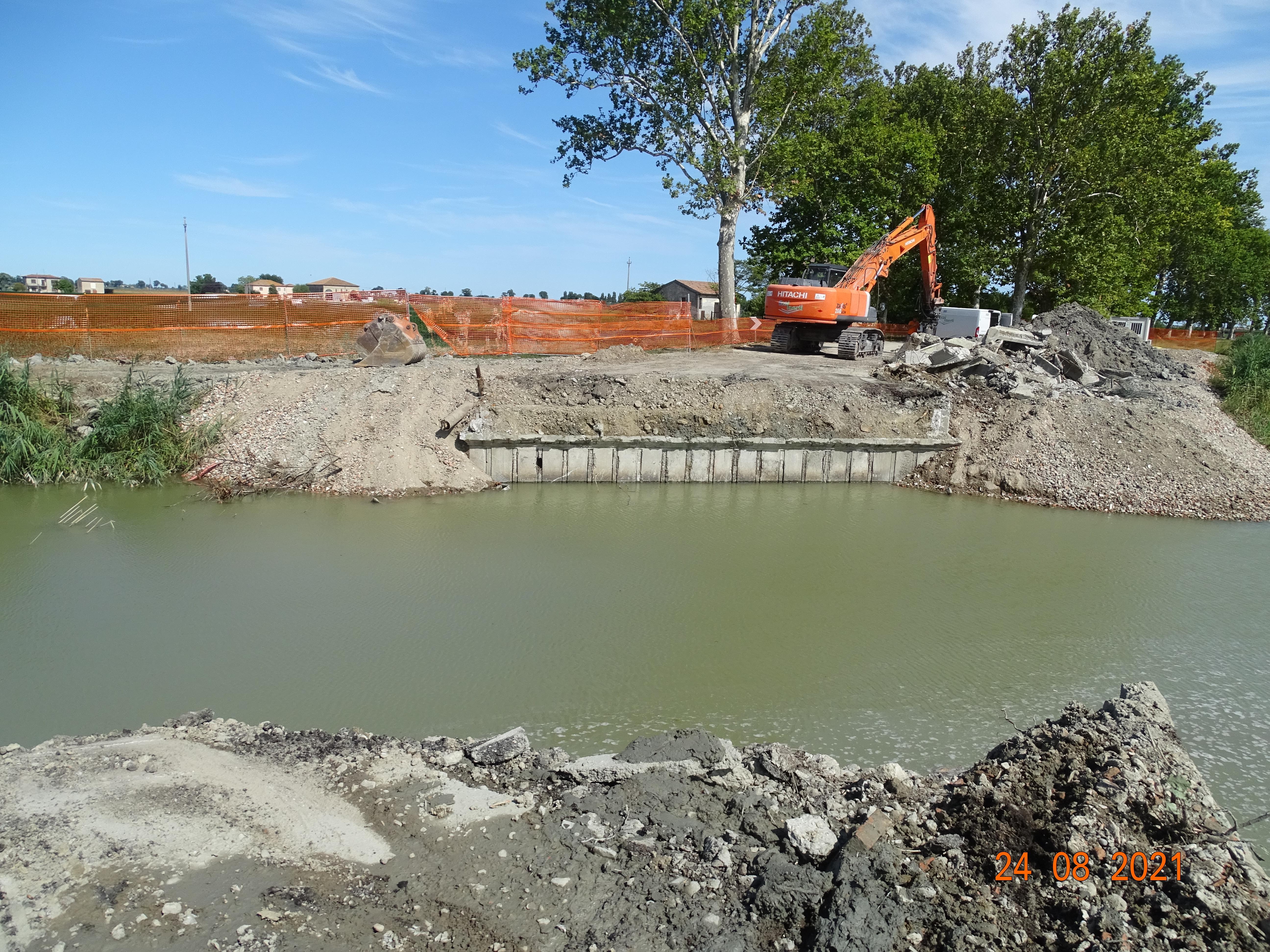 Il cantiere del ponte Fossa dei Masi sulla Sp1