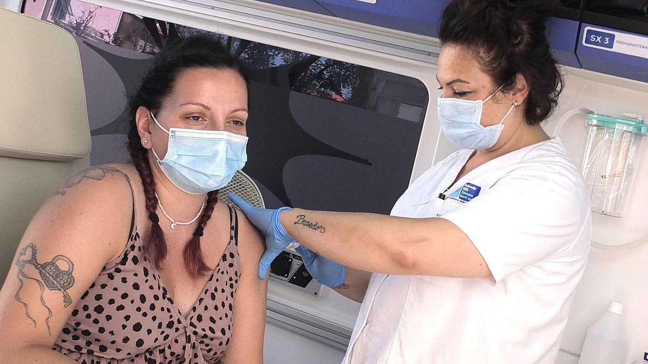 Vaccinazioni ovunque pur di aumentare le immunizzazioni