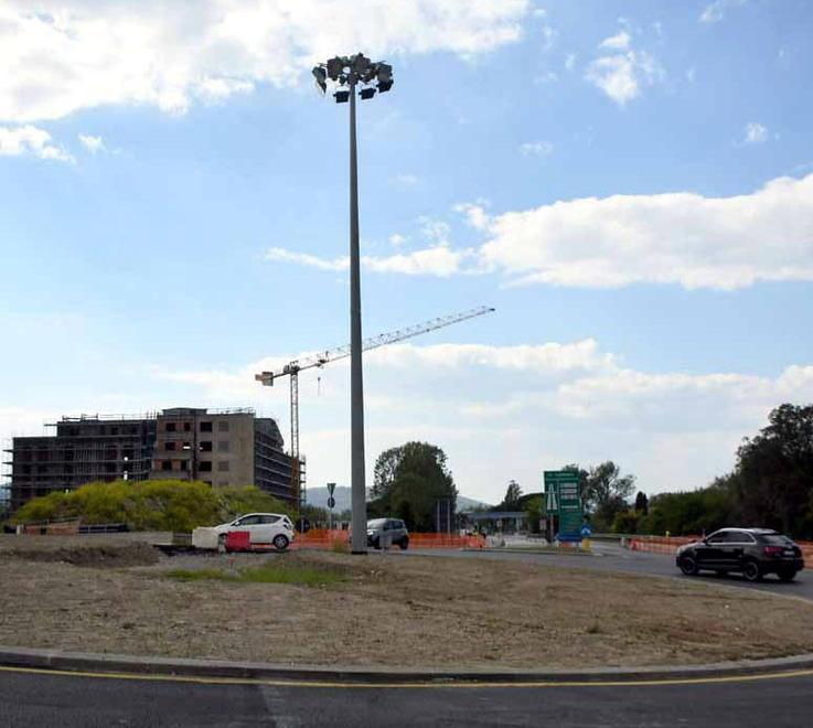 Rotatoria al casello, a settembre il via ai lavori Ci sarà una pista ciclabile