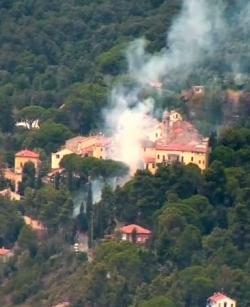 Nuovo rogo a Sant’Ilario Fiamme vicino alle case 