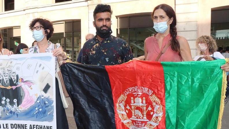 La Rete per la Pace urla per le donne afghane «Dobbiamo salvarle rischiano la lapidazione»