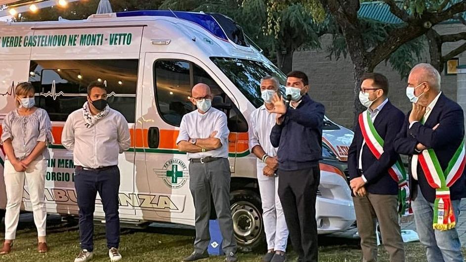Alla festa della Croce Verde inaugurati quattro nuovi mezzi