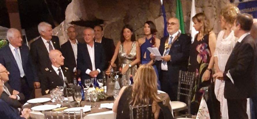 Passaggio della campana al Rotary 
