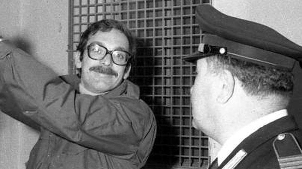 Il terrorista fascista Mario Tuti in aula durante uno dei tanti processi