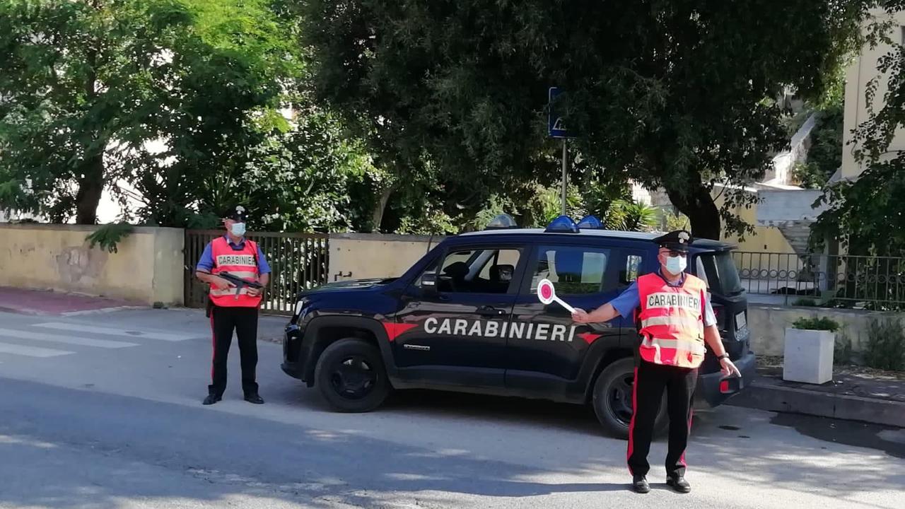 Porto Torres, senza green pass non lo fanno entrare in palestra e lui chiama i carabinieri: denunciato