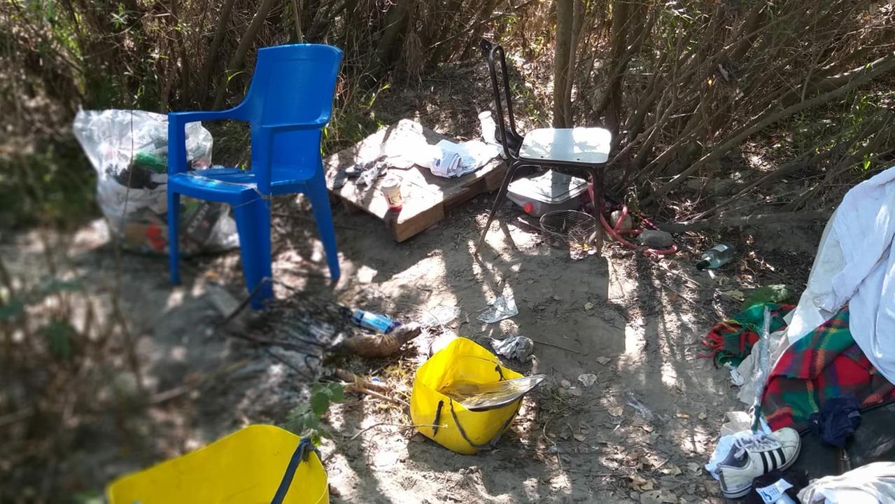 Il bivacco lungo il fiume