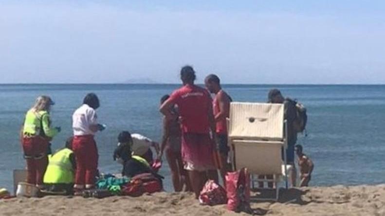 Schiamazzi notturni Secchiate (e patate) contro i disturbatori