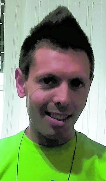 Tirrenia, stroncato a 38 anni da un malore nella piscina 