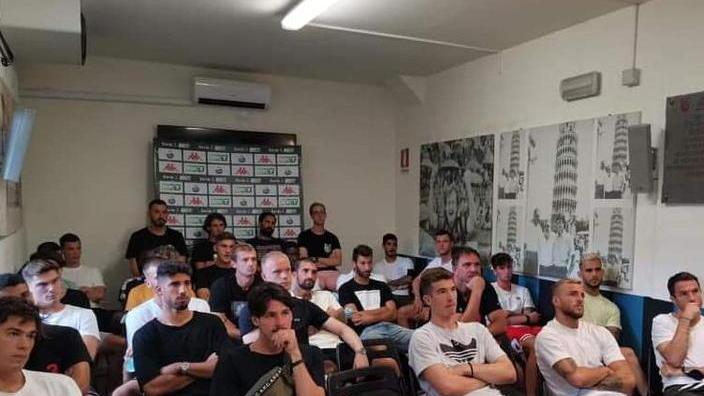 Dirige Cosso di Reggio Calabria al Var Valerio Marini di Roma 1
