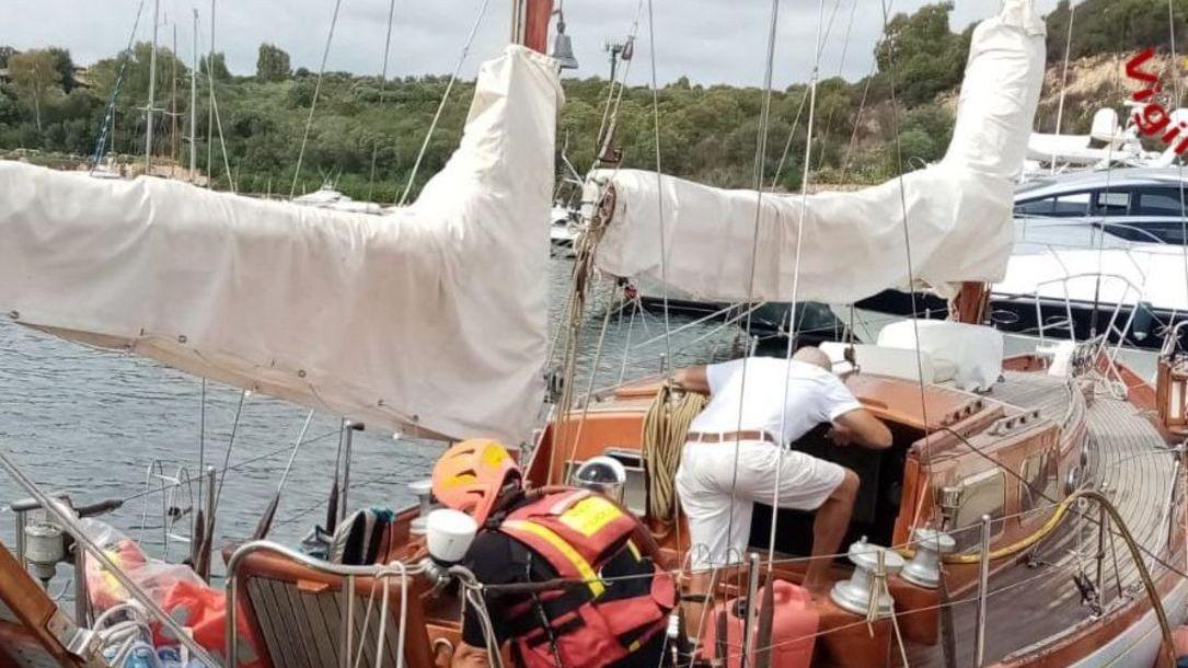 Vela in difficoltà a Capo Coda Cavallo