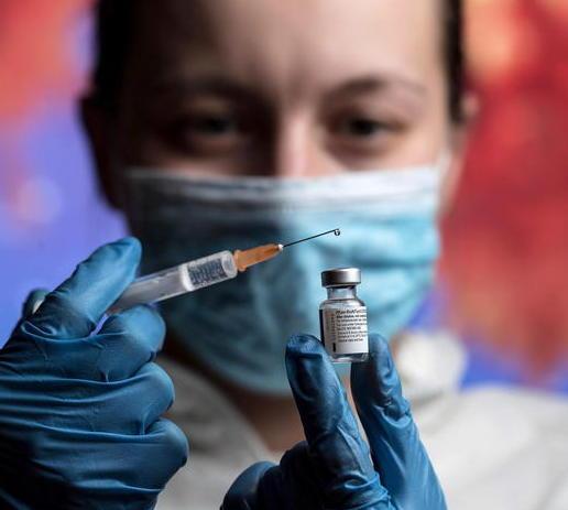 Operatori sanitari no vax: in attesa dell’udienza al Tar scattano nuove sospensioni 