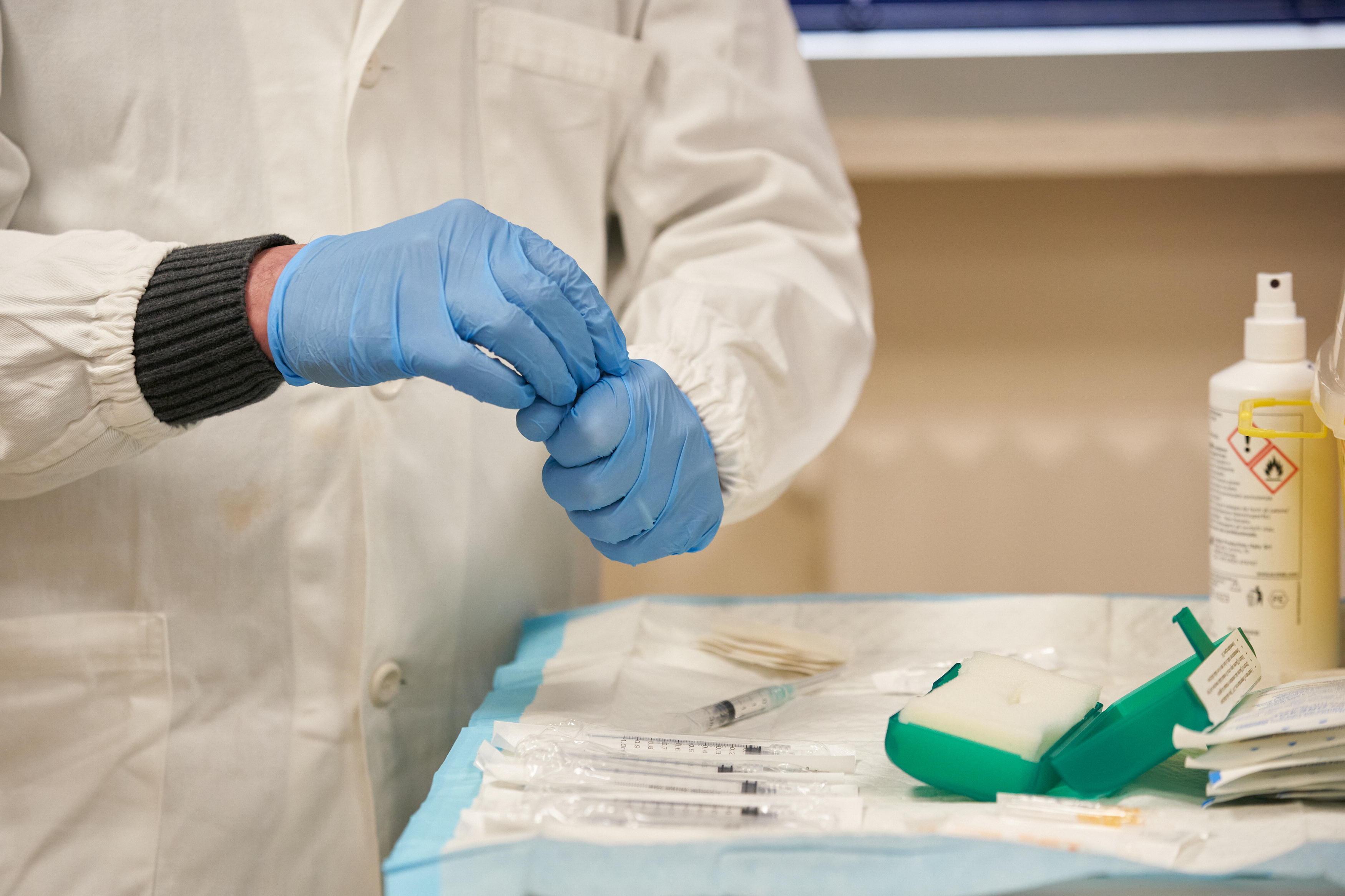 «Non vaccinate»: sospese quattro dottoresse. Ecco le prime sanzioni in Toscana