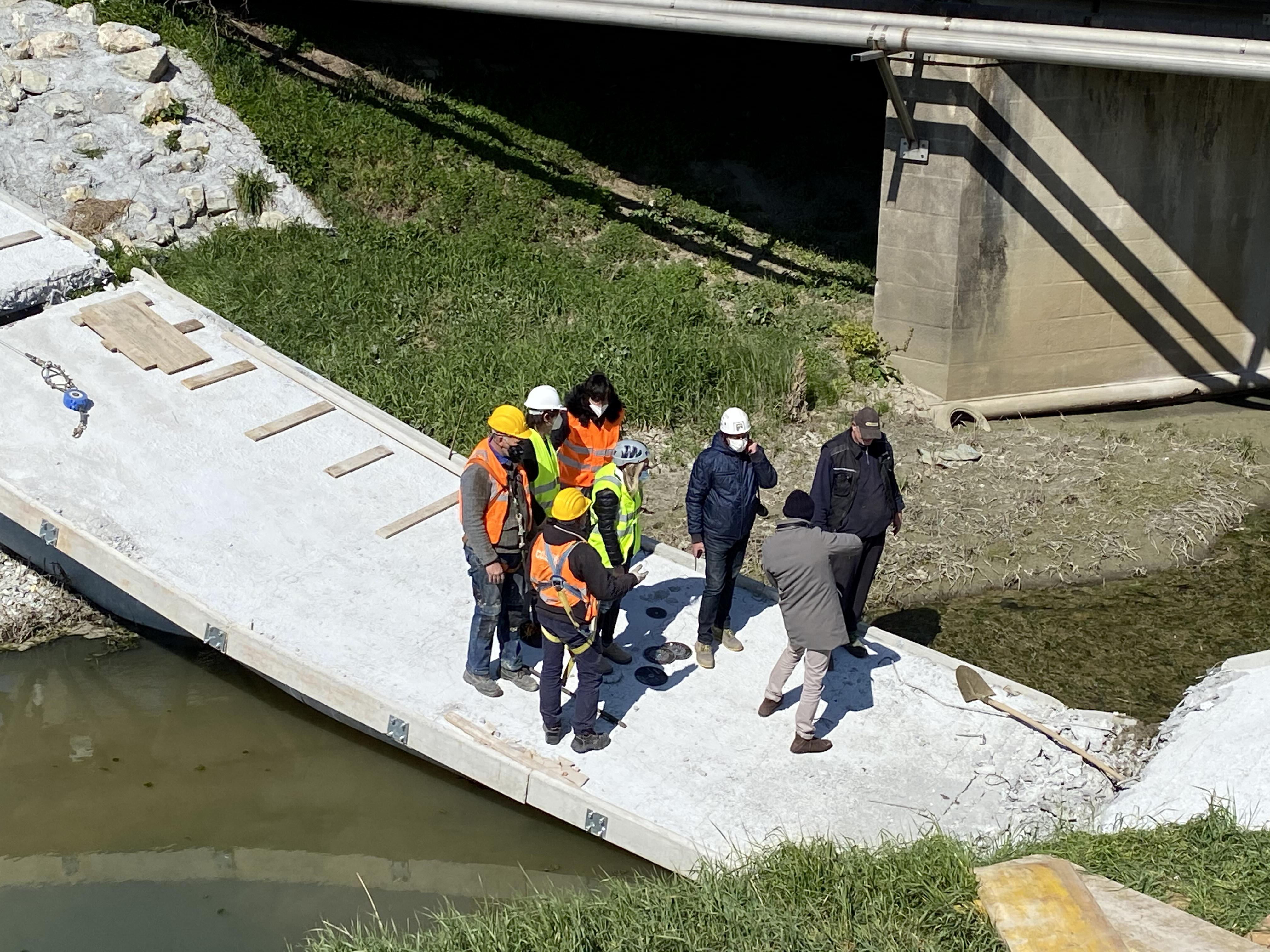 Passerella ko, il consulente del giudice: «Colpa di imprese e direzione dei lavori» 