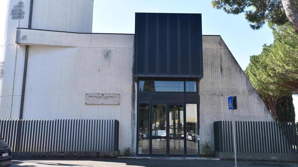 La procura di Grosseto ha concluso le indagini preliminari nei confronti del giovane indagato per stalking