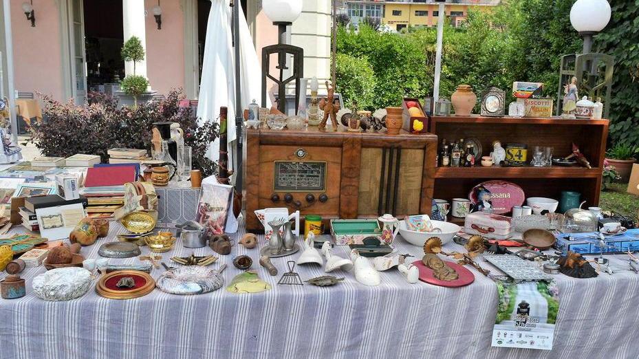 “Soffitte in Strada” torna a Bagni di Lucca il mercato del vintage
