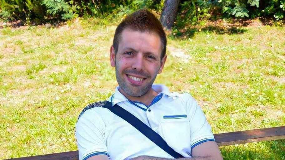 Un funerale all’aperto per l’addio a Federico