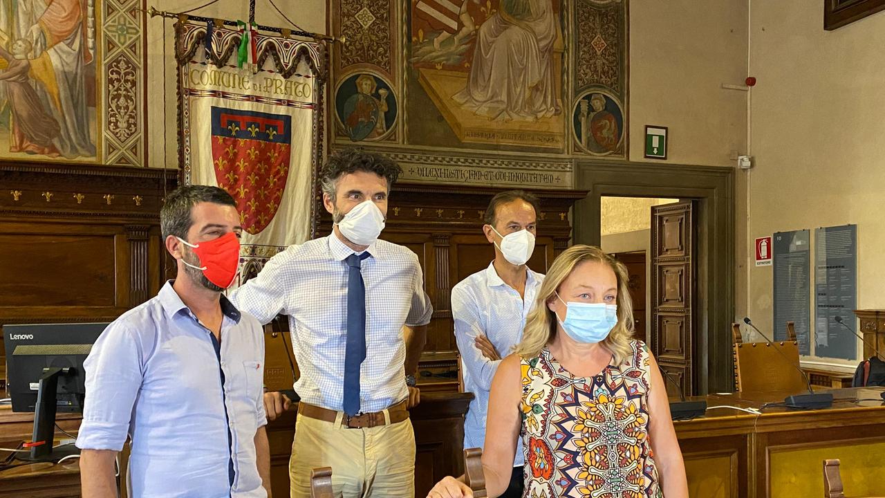 Lorenzo Pancini (Cgil), il sindaco Matteo Biffoni, Enrico Cavaciocchi (Arci) e Angela Riviello (Anpi)