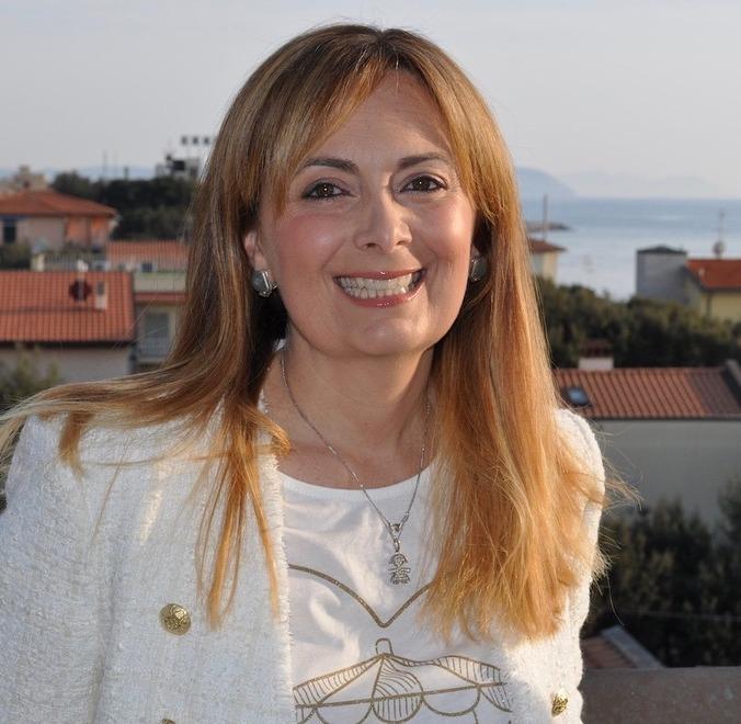 Elisa Cecchini, prima candidata a sindaco per le prossime comunali di San Vincenzo