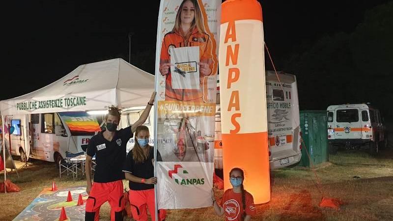 Il gazebo delle Pubbliche Assistenze per la guida sicura al Parco di Serravalle a Empoli