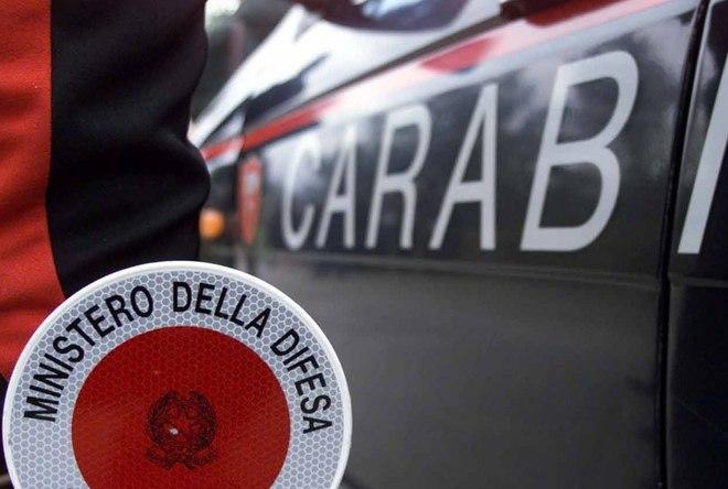 L’amica lo invita a pranzo Lui le ruba tutti i risparmi