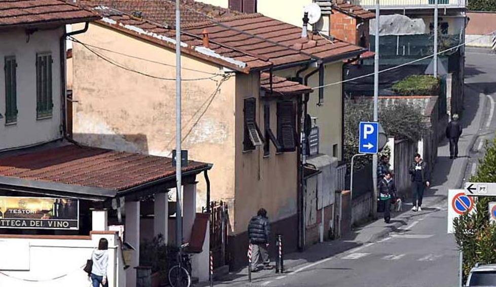 Pieruccini-Raggi dai pini ai marciapiedi la querelle continua