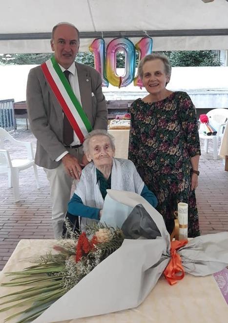 Festeggiati i 101 anni della signora Maria 