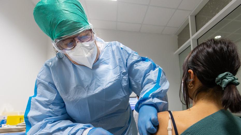 Allergie gravi o sindromi rare, ecco come funziona l'esenzione dal vaccino