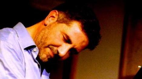 Giocando con il jazz “Un vero libro falso” con Mauro Grossi