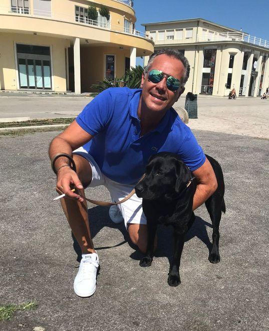 Marco Cammilli, medico anstesista, con il suo cane Tiffany