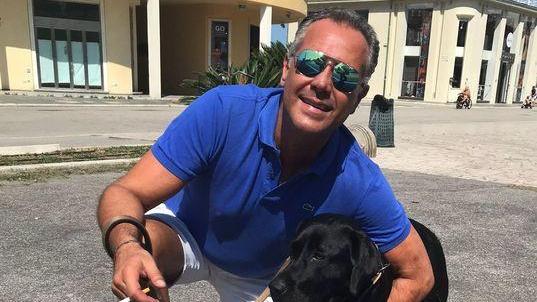 Marco Cammilli, medico anstesista, con il suo cane Tiffany