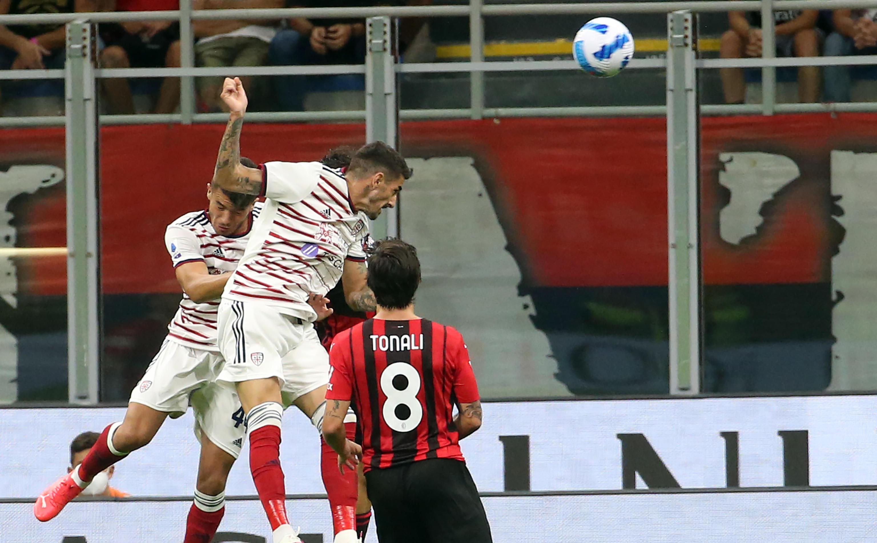 Il colpo di testa di Deiola che ha regalato il momentaneo 1-1 al Cagliari